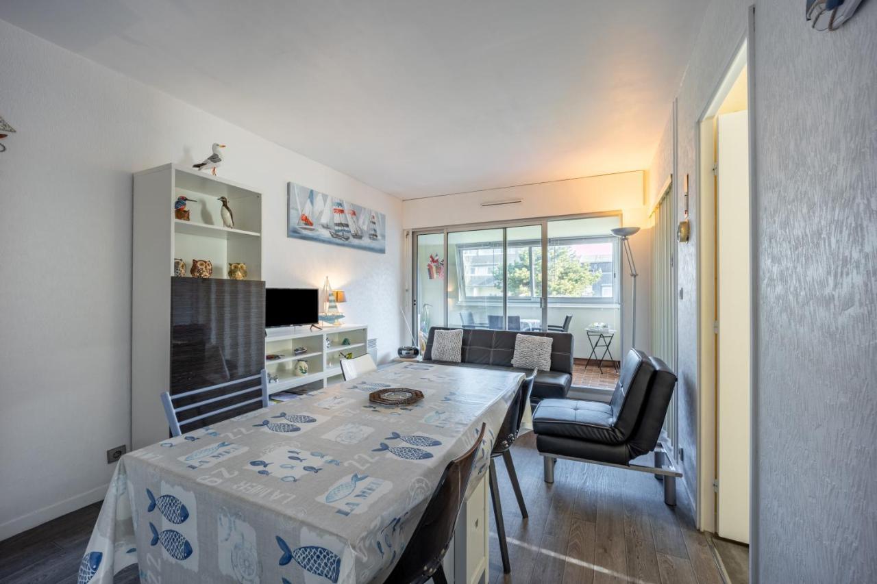 Le Pavois - appartement à 50 mètres de la mer Bernières-sur-Mer Exterior foto
