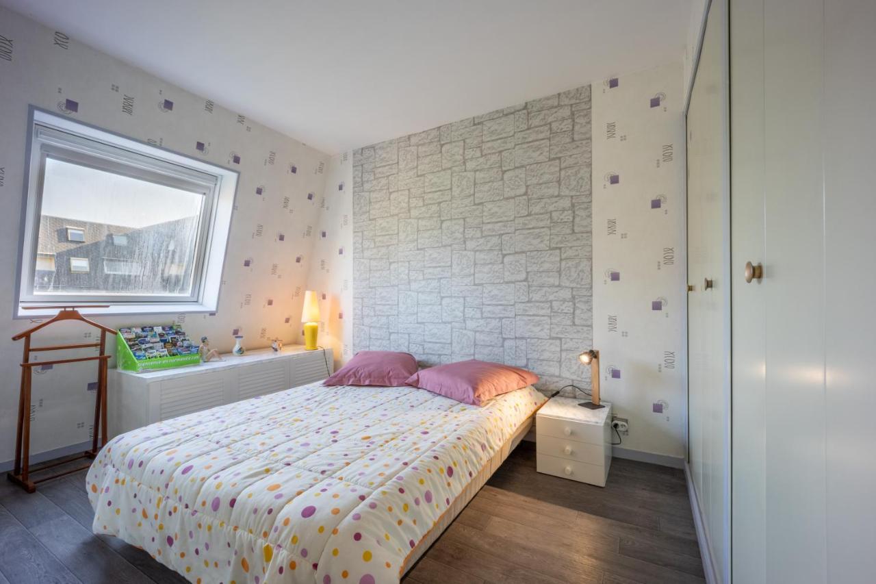 Le Pavois - appartement à 50 mètres de la mer Bernières-sur-Mer Exterior foto