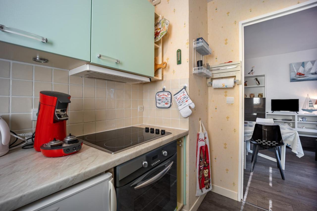 Le Pavois - appartement à 50 mètres de la mer Bernières-sur-Mer Exterior foto