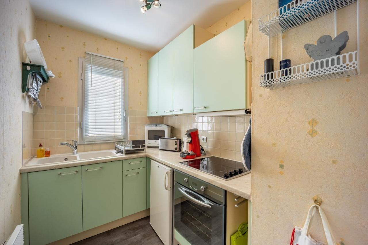 Le Pavois - appartement à 50 mètres de la mer Bernières-sur-Mer Exterior foto